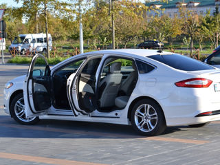 Ford Fusion foto 7