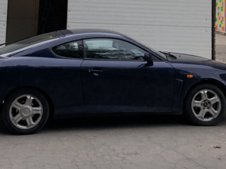 Hyundai Coupe foto 2