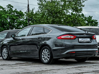 Ford Mondeo foto 5