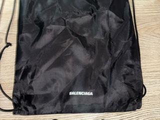 Balenciaga foto 5