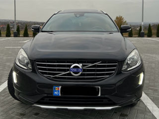 Volvo XC60 foto 2