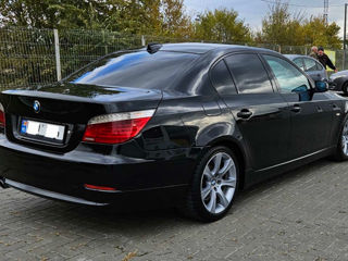 BMW 5 Series foto 2