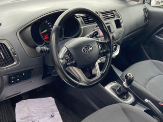 KIA Rio foto 13