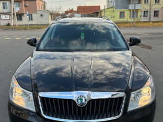 Skoda Octavia foto 1