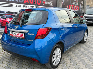 Toyota Yaris foto 6