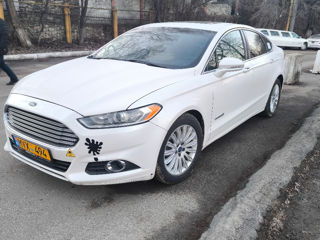 Ford Fusion foto 2