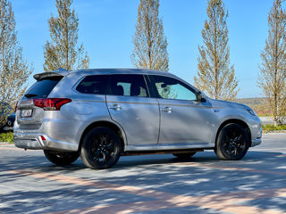 Mitsubishi Outlander foto 5