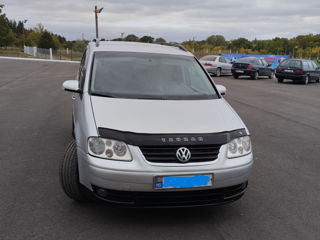 Volkswagen Touran foto 7