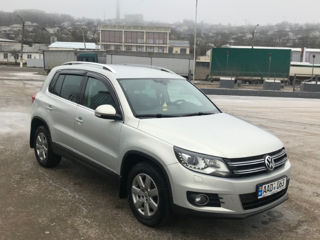 Volkswagen Tiguan foto 2