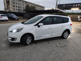 Renault Grand Scenic foto 2