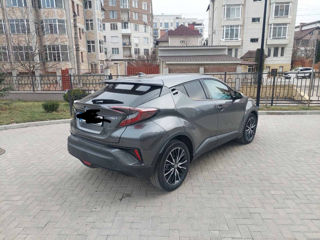 Toyota C-HR foto 3