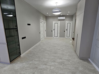 Apartament cu 3 camere, 73 m², Centru, Chișinău foto 3