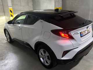 Toyota C-HR foto 5