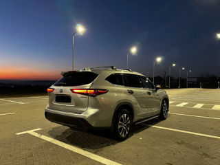 Toyota Highlander foto 3