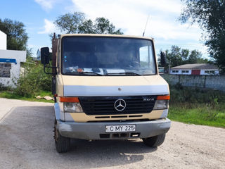 Mercedes Vario 812 foto 1