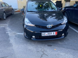 Toyota Prius + foto 2