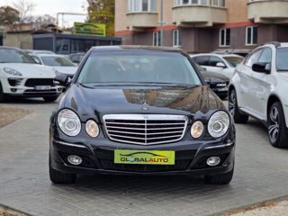 Mercedes E-Class foto 2