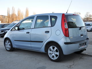 Mitsubishi Colt foto 4