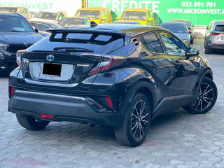 Toyota C-HR foto 4