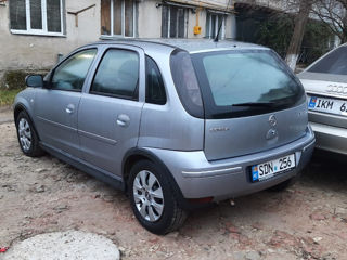 Opel Corsa foto 3