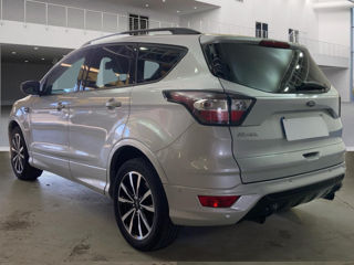 Ford Kuga foto 8