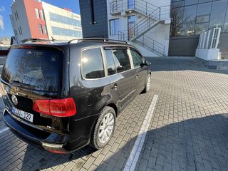 Volkswagen Touran foto 4