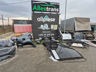 Dezmembrez Renault Scenic foto 19