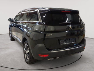 Peugeot 5008 foto 2