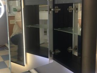La comandă! Dulapașe pentru baie cu oglinzi LED ! foto 8