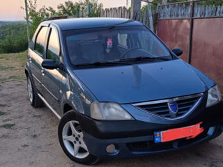 Dacia Logan foto 2