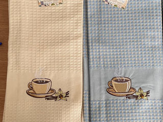 Полотенца вафельные из 100% хлопка с вышивкой ,сувенирная коллекция. Украина foto 11
