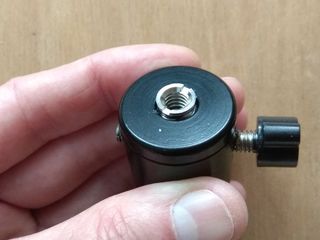 Переходник с резьбы 3/8" на 1/4" для крепления штативной головки foto 3