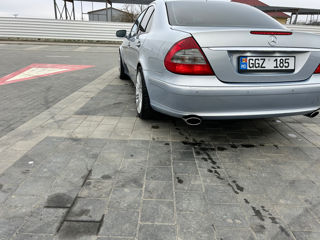 Mercedes E-Class foto 10