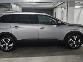 Peugeot 5008 foto 2