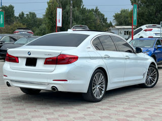 BMW 5 Series foto 2