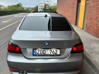 BMW 5 Series foto 3