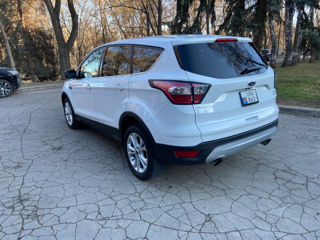 Ford Escape foto 4