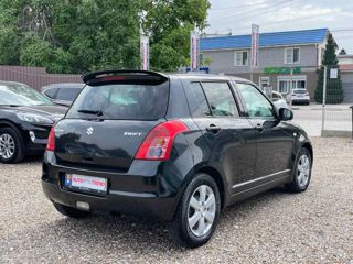 Suzuki Swift foto 4