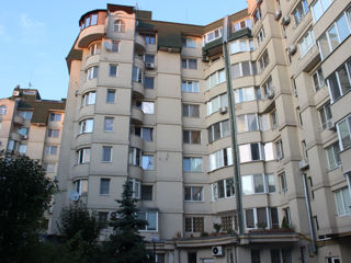 Apartament cu 3 camere, 105 m², Centru, Chișinău