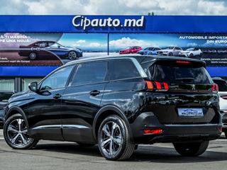 Peugeot 5008 foto 1