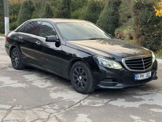 Mercedes E-Class foto 2