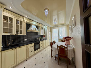 3-комн. кв., 104 м², 4/7 эт.