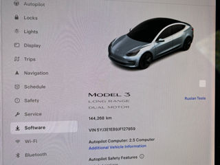 Tesla Model 3 foto 8