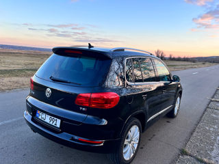 Volkswagen Tiguan foto 8