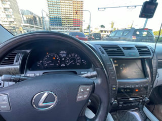 Lexus LS Series foto 10