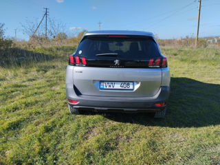 Peugeot 5008 foto 2