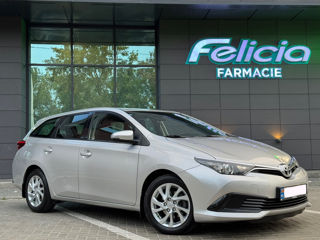 Toyota Auris foto 1