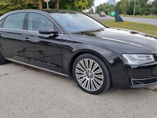 Audi A8 foto 2