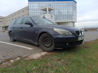 BMW 5 Series Touring foto 7