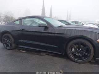 Ford Mustang foto 8